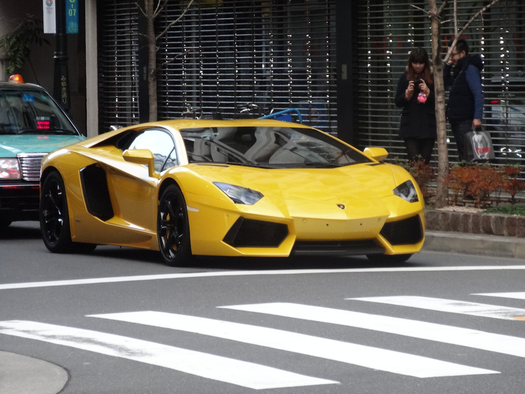 Aventador at Ginza 9·3