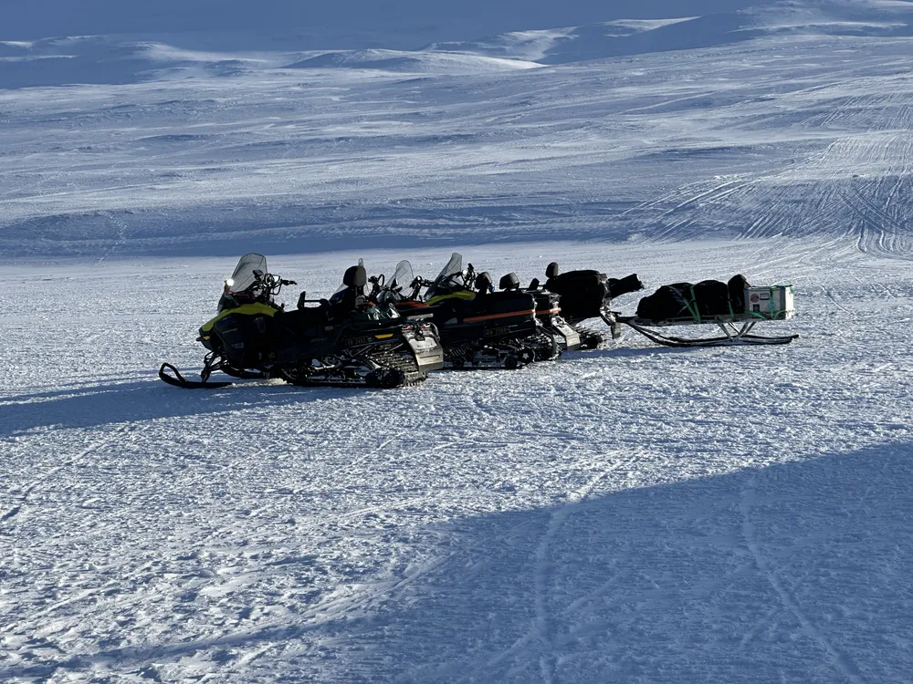 Longyearbyen to Barentsburg: Common Routes along the Coast and Glacier.